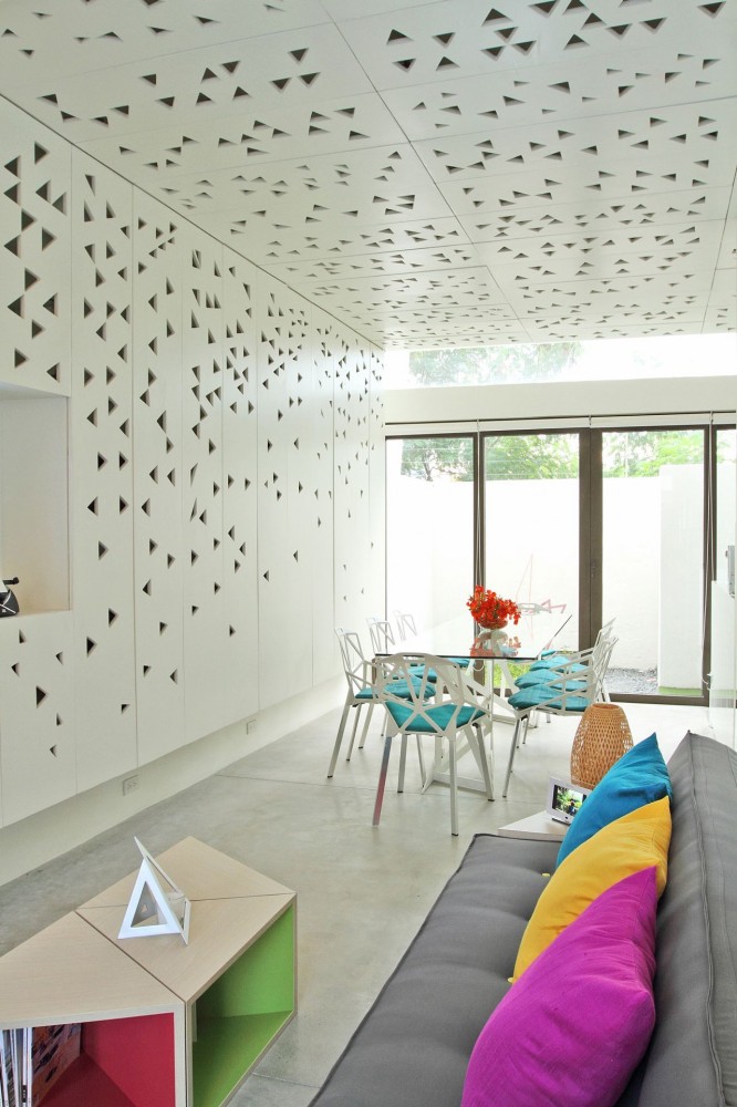 The House / Buensalido Architects