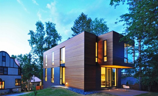 Nexus House / Johnsen Schmaling Architects