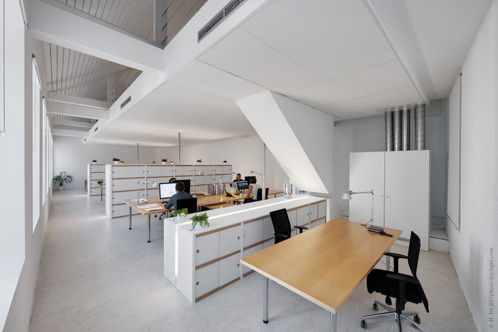 Artau Bureau / Artau Architecture