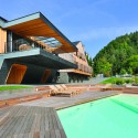 Villa "On the deck into life" / Superform
