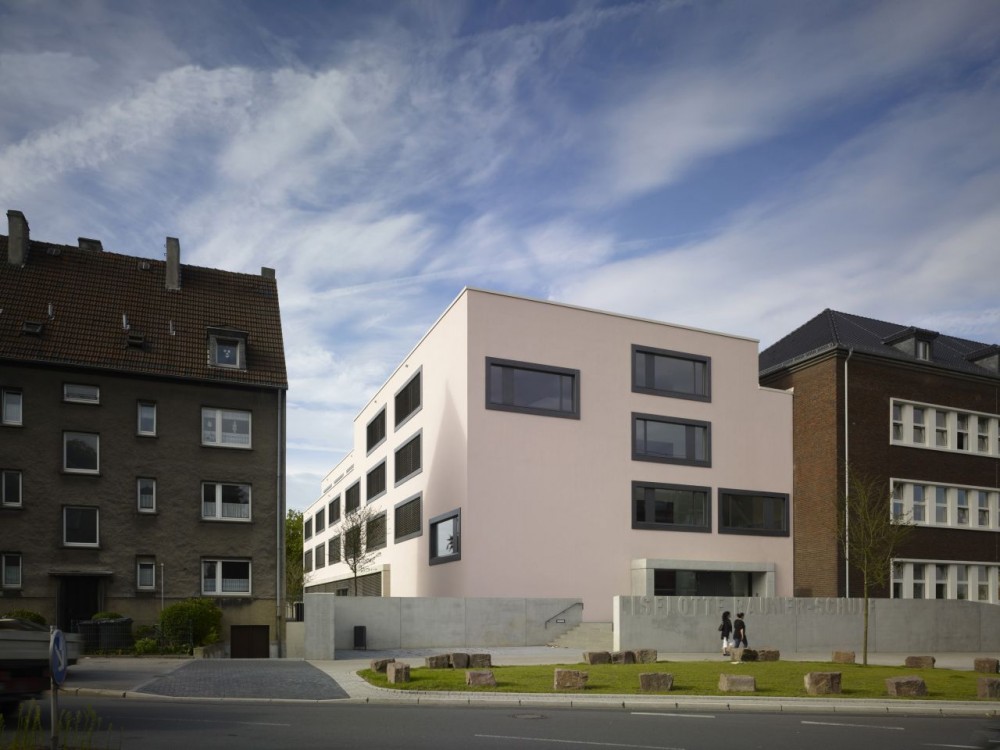 Liselotte Rauner School / Léon Wohlhage Wernik Architekten