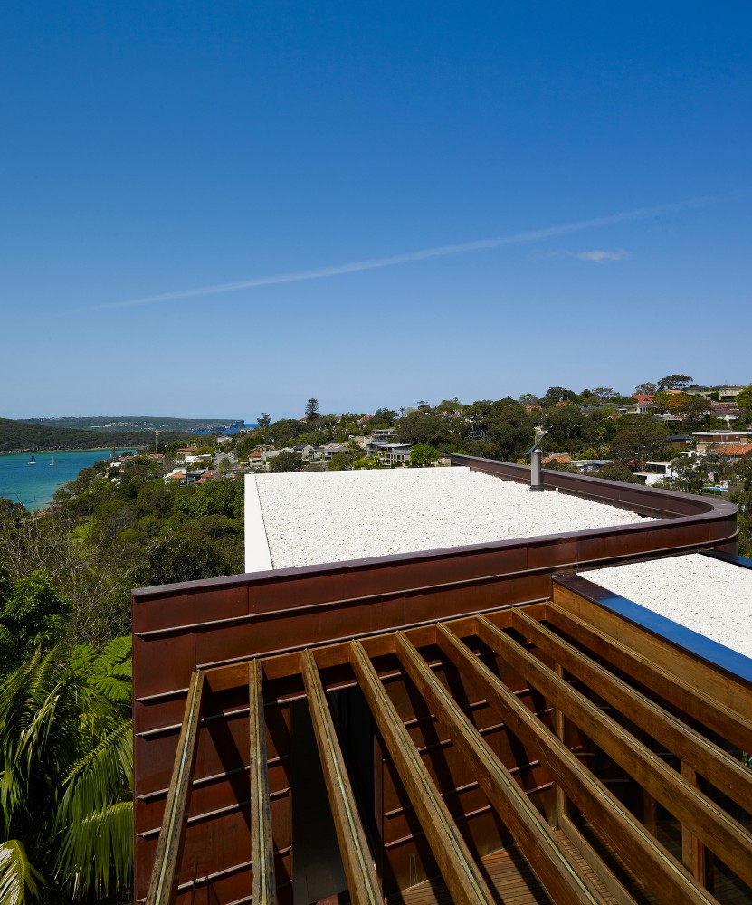 Chinaman’s Beach House / Fox Johnston