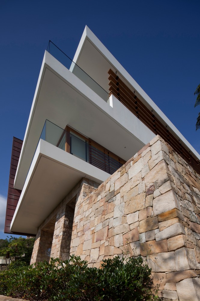 Chinaman’s Beach House / Fox Johnston