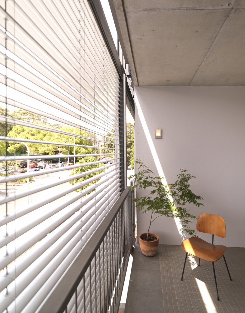 Rose Bay Apartments / Hill Thalis Architecture