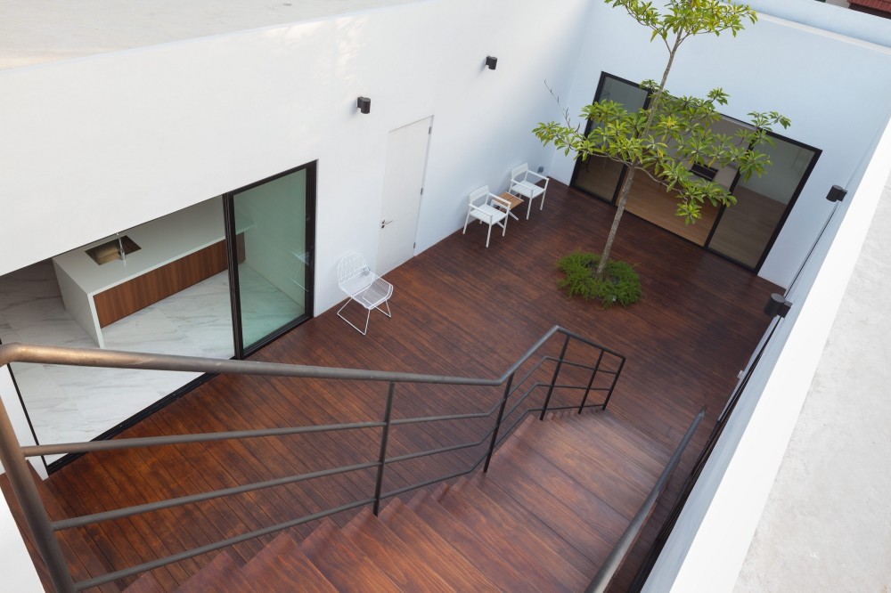 Mandai Courtyard House / Atelier M+A