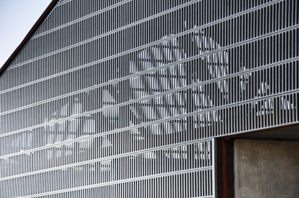 Riverview Park Visitor Service Building I / De Leon & Primmer Architecture Workshop