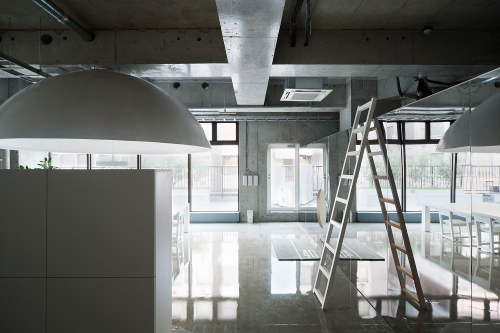 MR_DESIGN Office / Schemata Architects