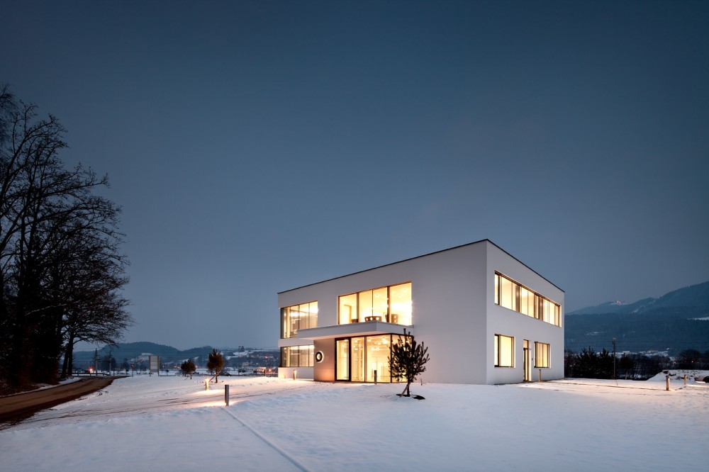 Neubau Bürogebäude / spado architects