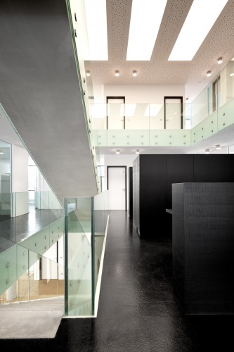 Neubau Bürogebäude / Spado Architects