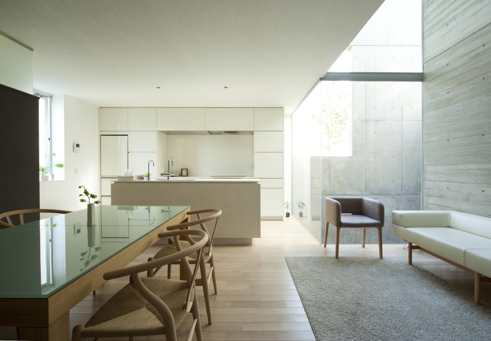Mita Residence / YJP Architecture