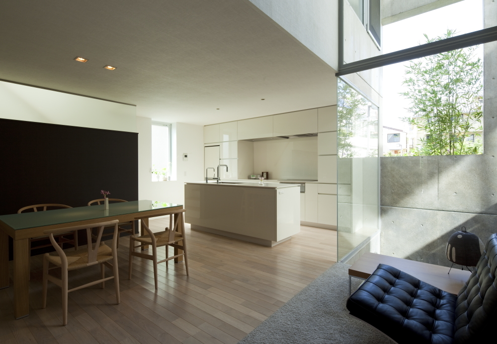 Mita Residence / YJP Architecture