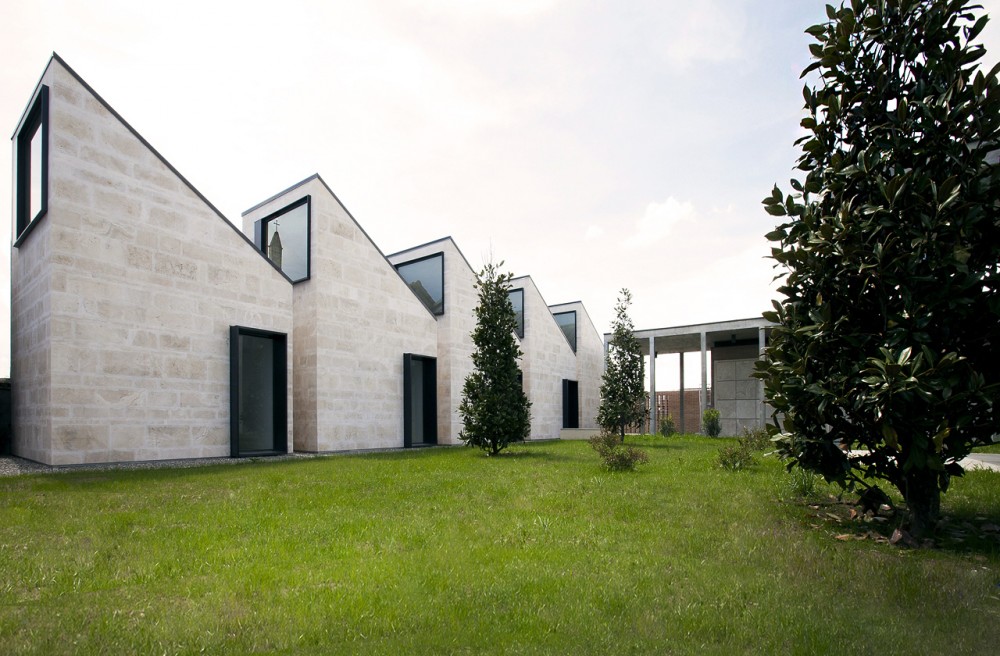 The Secret Garden / Tomas Ghisellini Architects
