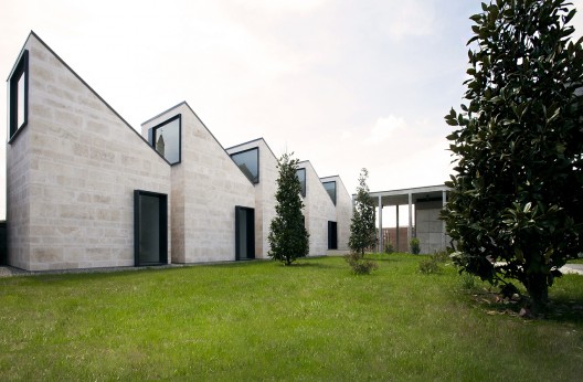 The Secret Garden / Tomas Ghisellini Architects
