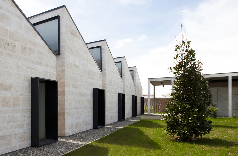 The Secret Garden / Tomas Ghisellini Architects