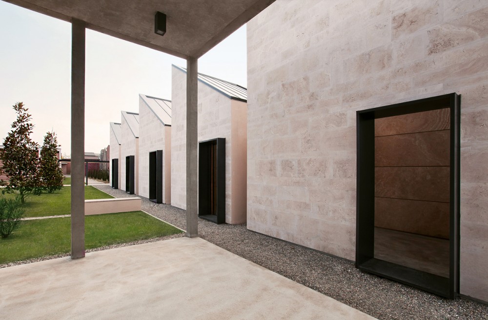 The Secret Garden / Tomas Ghisellini Architects