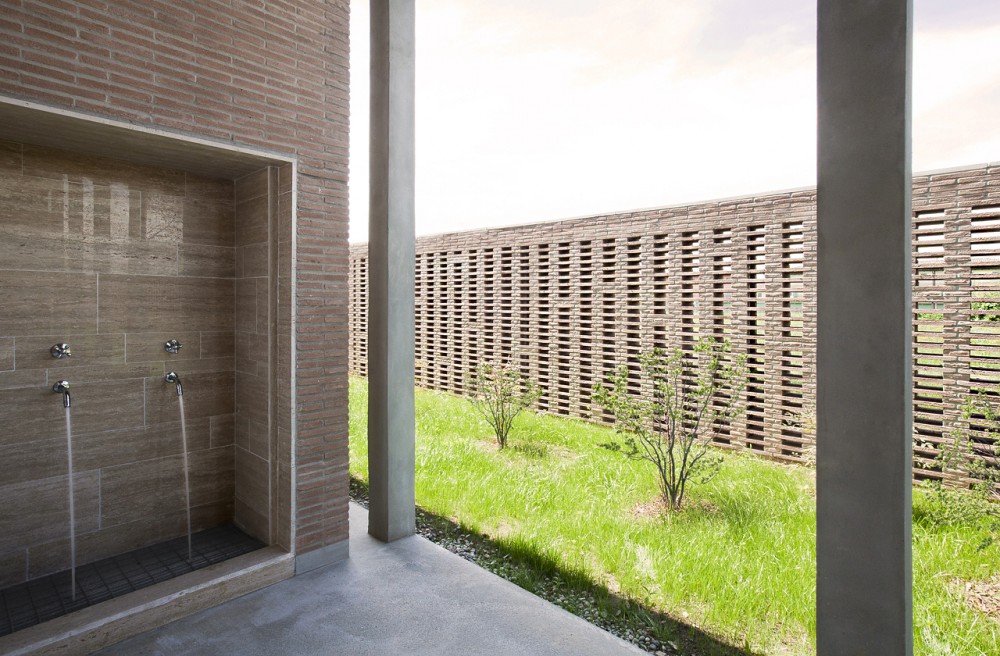 The Secret Garden / Tomas Ghisellini Architects