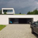 Auto-Family House / KWK PROMES Auto-Family House / KWK PROMES Courtesy of KWK PROMES
