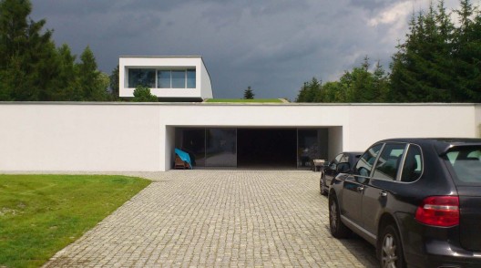 Auto-Family House / KWK PROMES
