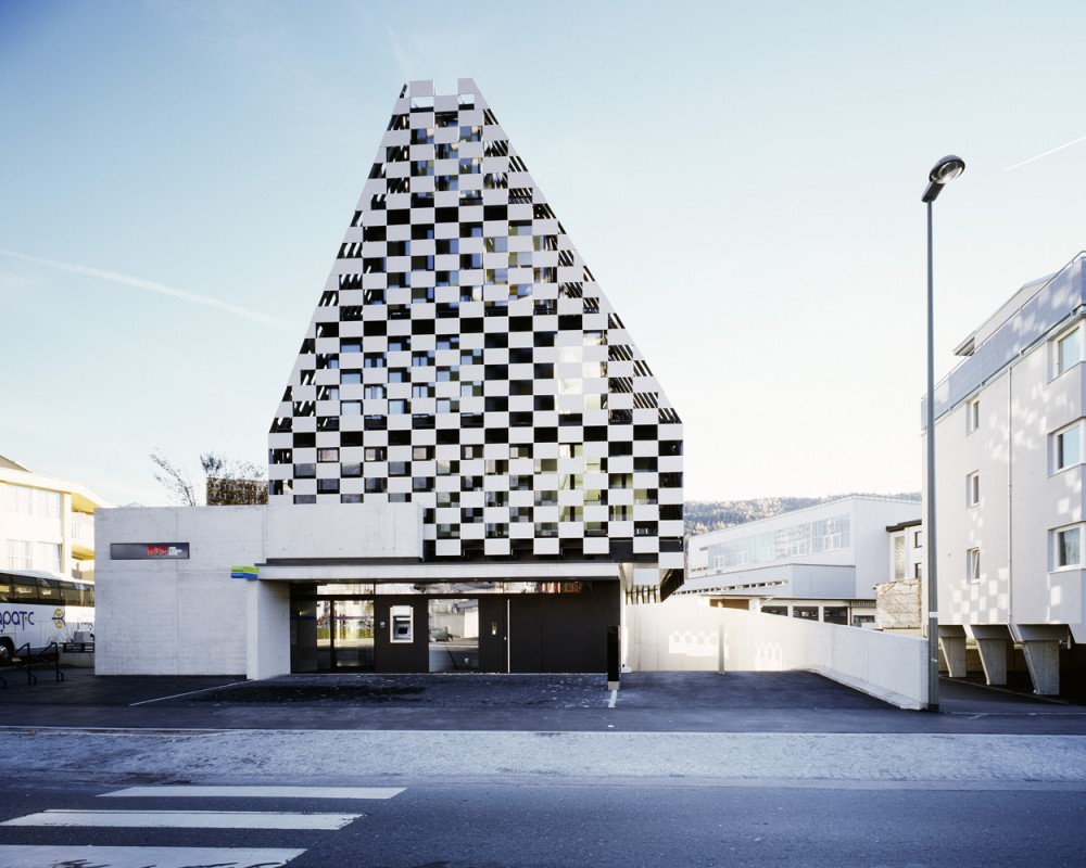 BTV branch in Innsbruck / Rainer Köberl