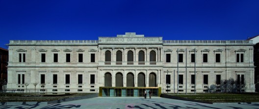 Burgos Justice Palace / Estudio Primitivo Gonzalez