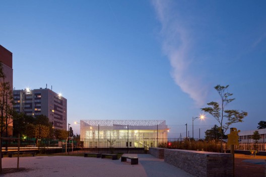 Jessie-Owens Gymnasium / Épicuria Architectes