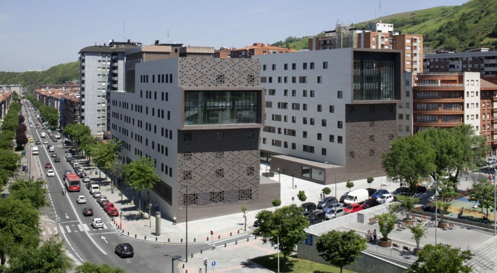 BBK Sarriko Centre / ACXT