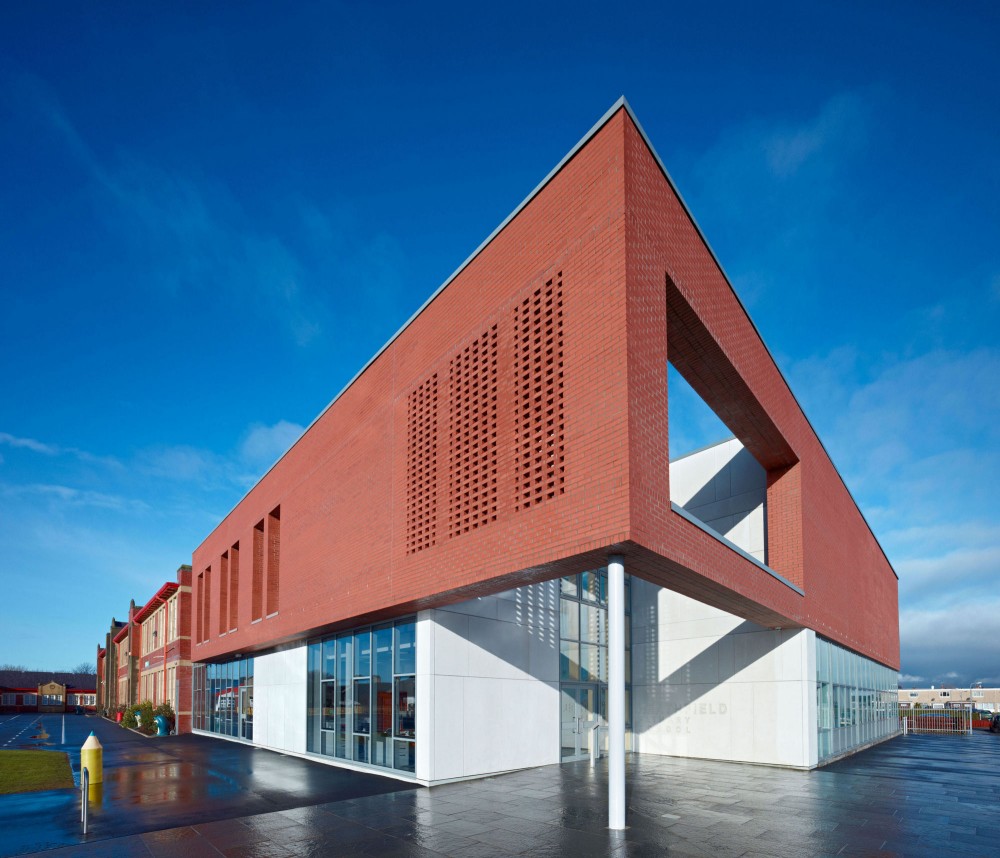 Heathfield Primary School / Holmes Miller