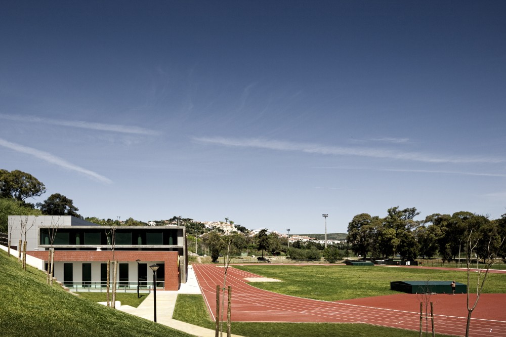 Center for High Performance Athletics in Jamor / Espaço Cidade Arquitectos