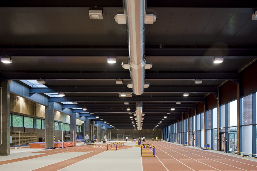 Center for High Performance Athletics in Jamor / Espaço Cidade Arquitectos