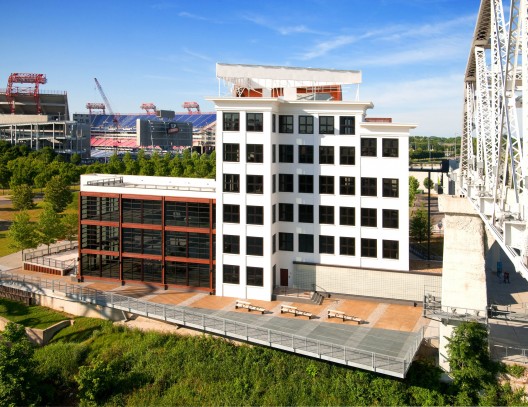 The Bridge Building / Hastings Architecture Associates