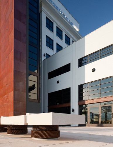 The Bridge Building / Hastings Architecture Associates