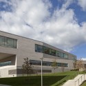 Admissions Center, Brandeis University / Charles Rose Architects Inc. Admissions Center, Brandeis University / Charles Rose Architects Inc. © Peter Vanderwarker