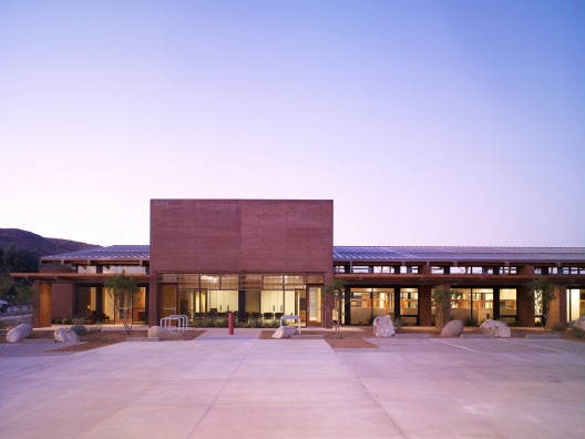 Mojave Rivers Ranger Station / Marcy Wong Donn Logan Architects