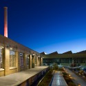 Rosie the Riveter Visitor Center / Marcy Wong Donn Logan Architects © Sharon Risedorph
