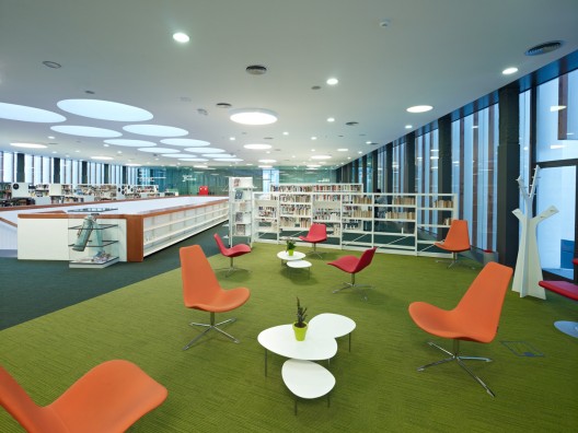 Casa de la Cultura / Daniel Mòdol