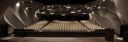 Masrah Al Qasba Theater / Magma Architecture
