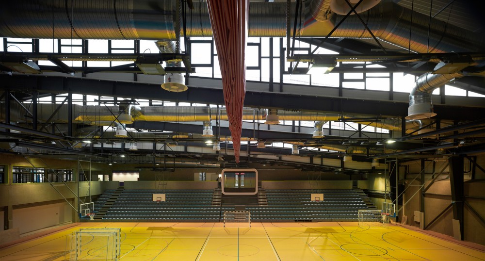 Sports Centre Csörsz / T2.a Architects