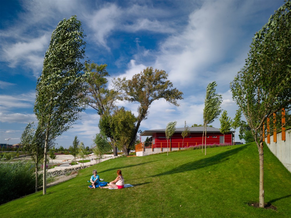 Waterfront Kopaszi Dam / T2.a Architects