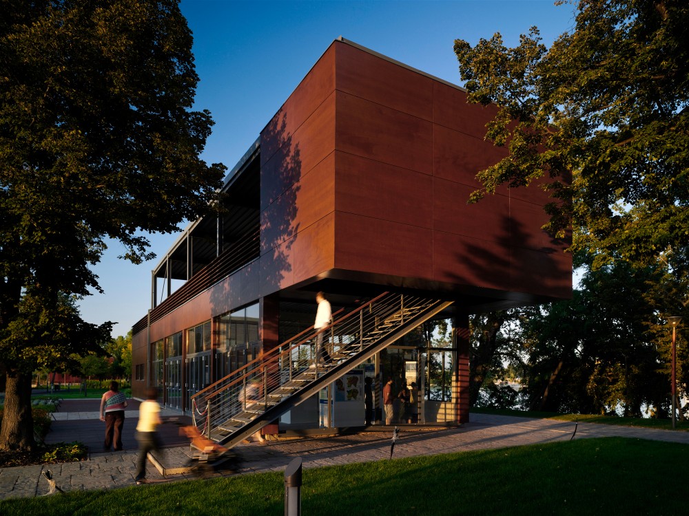 Waterfront Kopaszi Dam / T2.a Architects