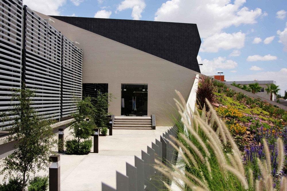 FECHAC Regional Office / Grupo ARKHOS