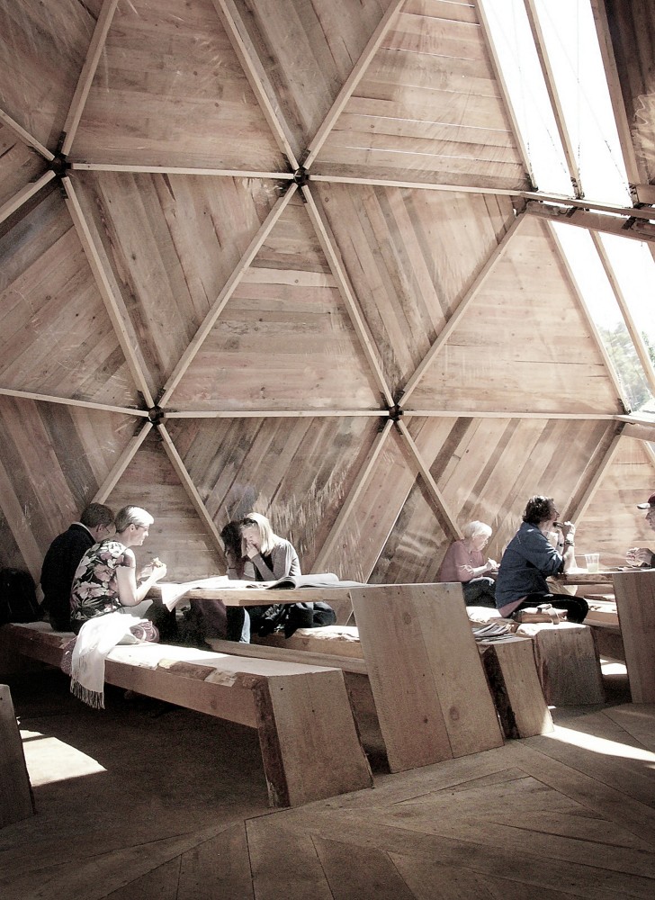 Peoples Meeting Dome / Kristoffer Tejlgaard & Benny Jepsen
