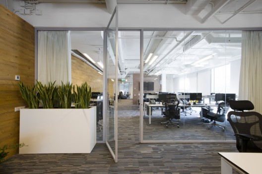 Badoo Development Office / za bor Architects