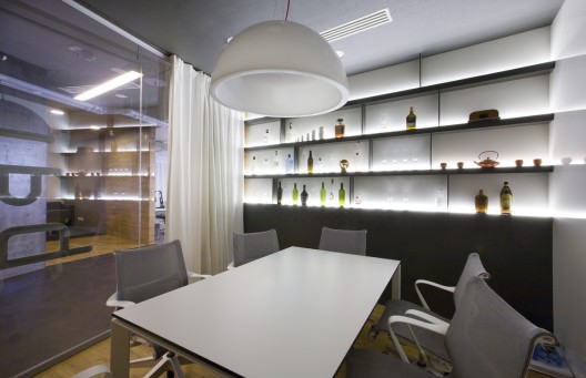 Badoo Development Office / za bor Architects