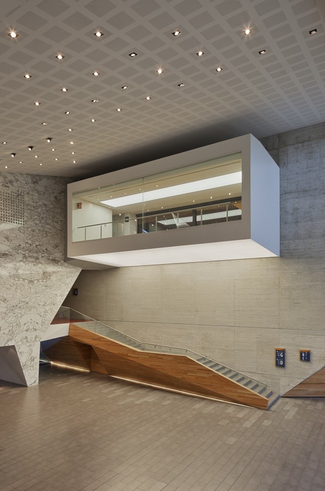 Roberto Cantoral Cultural Center / Broissin Architects