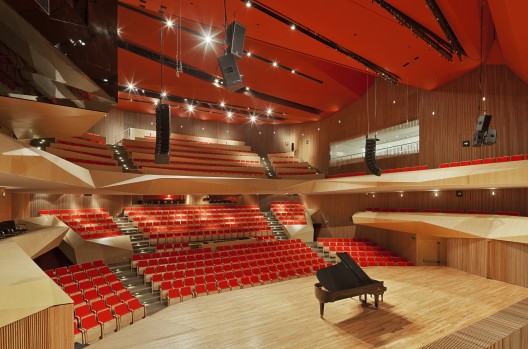 Centro Cultural Roberto Cantoral / Broissin Architetcs