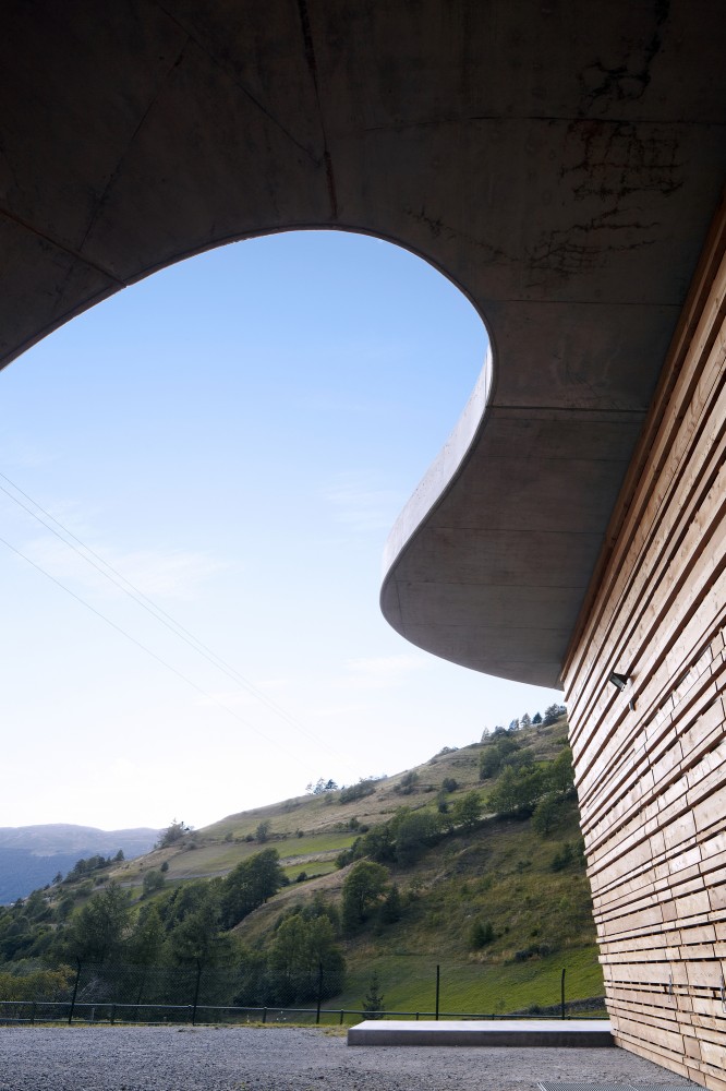 Hydroelectric Power Station Punibach / monovolume architecture + design