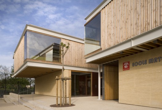 Jean Carrière Nursery School / Tectoniques Architects