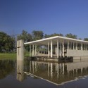 Capilla del Lago / Divece Arquitectos