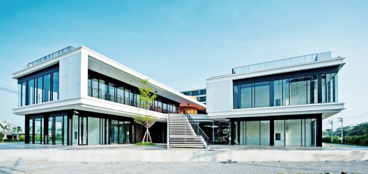 U Square / Atelier of Architects