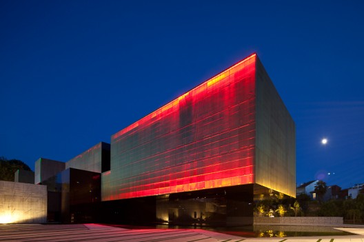 International Centre for the Arts Jose de Guimarães / Pitagoras Arquitectos